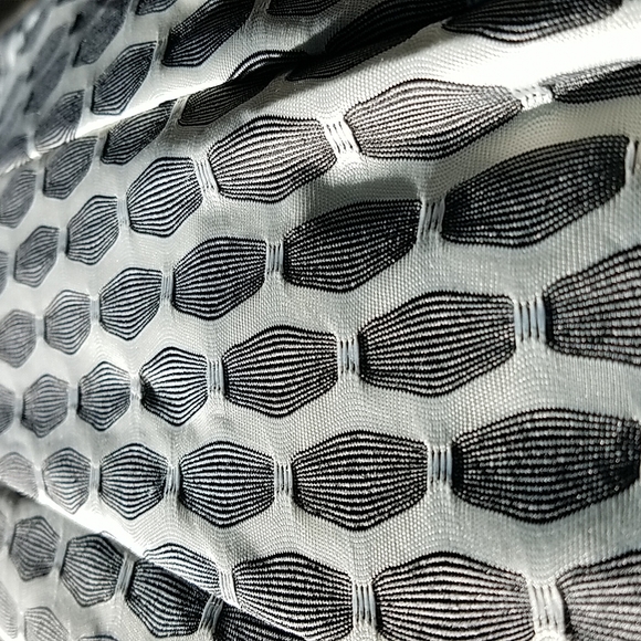 Just Taylor Sleeveless Black and White fit and flare dress, size 8 - Picture 5 of 6